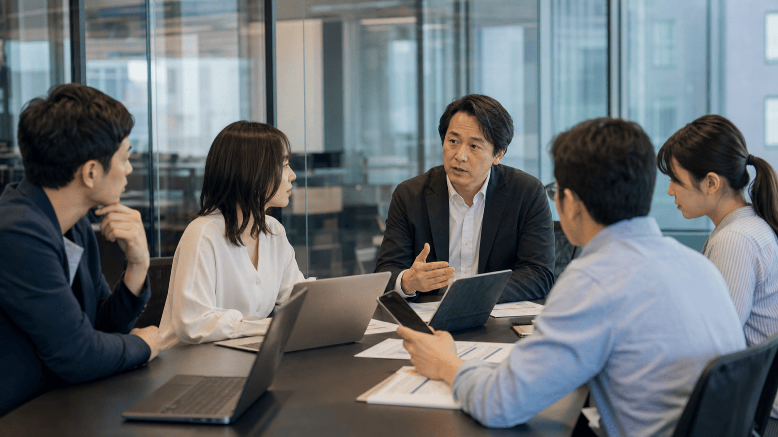 Nearly 70% of Japanese Companies Lack Social Media Posting Rules, Survey Finds